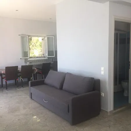 Homestay Daniella Nisaki (Corfu)