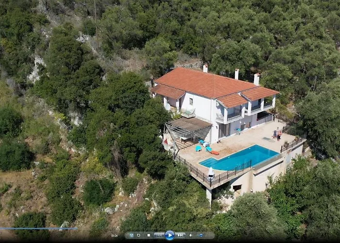 Daniella With Private Pool *