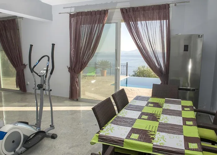 Privat bolig Daniella With Private Pool *